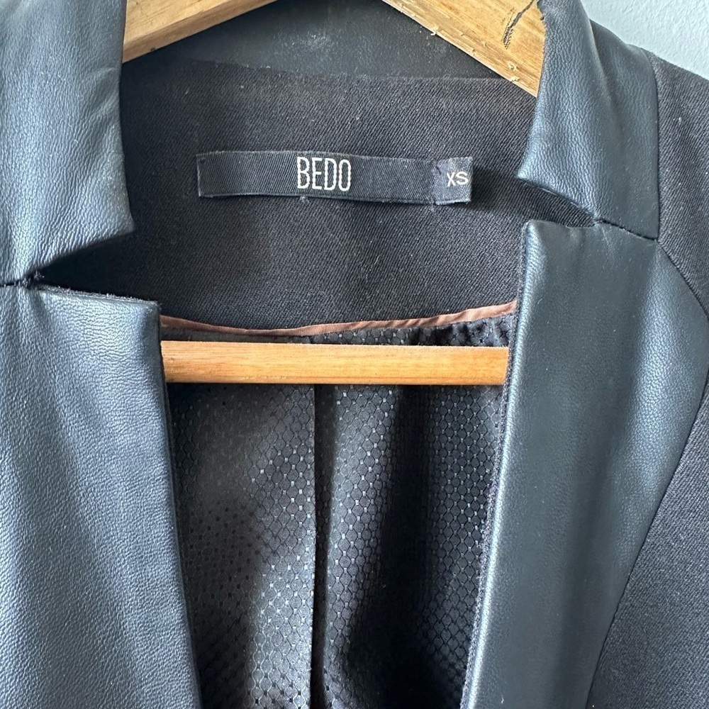 Bedo Blazer black in size small​​​​ - Picture 2 of 6